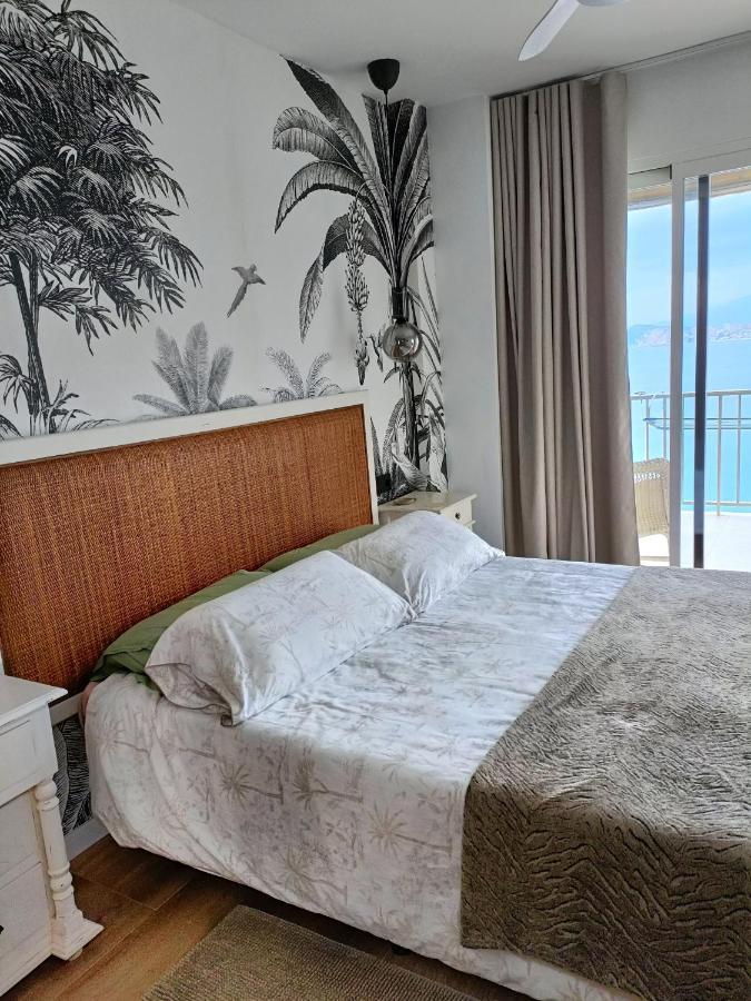 Portofino Flying Whale Apartment Бенидорм Екстериор снимка